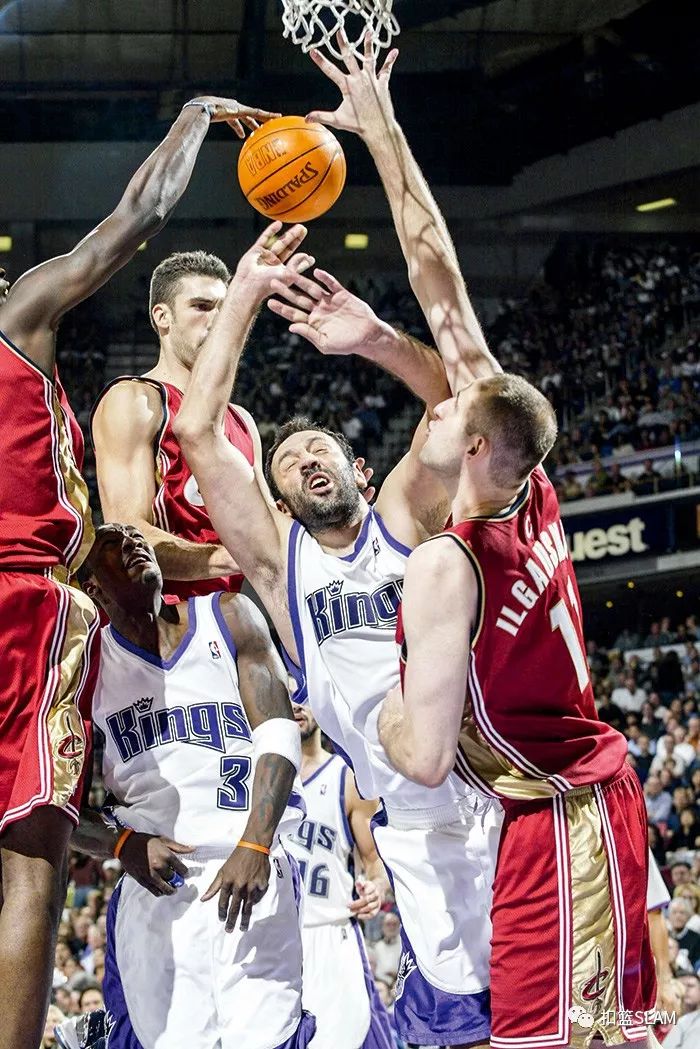 包含关键时刻萨克拉门托国王调整名单以备英超，防线松动环节打磨，引发热议，资深球员宣示担当的词条